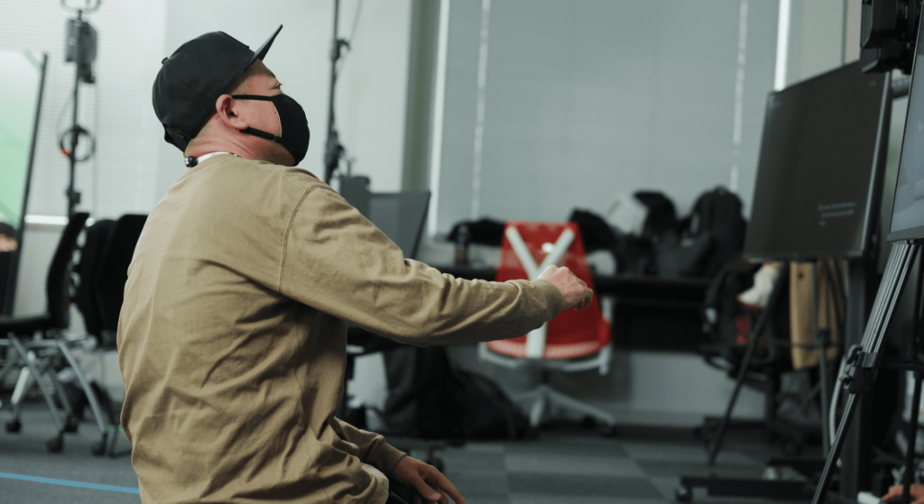 撮影中のエムスリー後藤さん